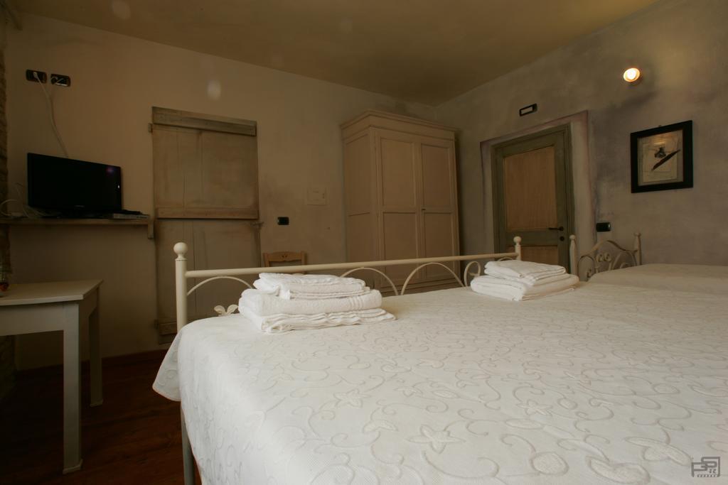 Vila Ristorante Country House Isolabelgatto Fano Pokoj fotografie