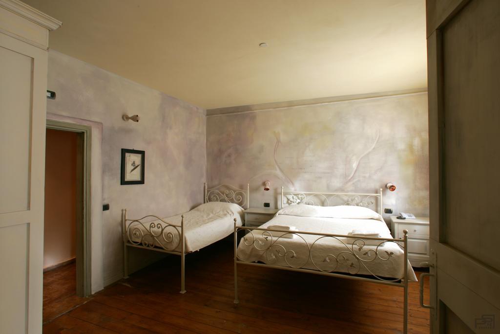 Vila Ristorante Country House Isolabelgatto Fano Pokoj fotografie