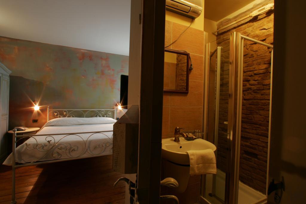 Vila Ristorante Country House Isolabelgatto Fano Pokoj fotografie